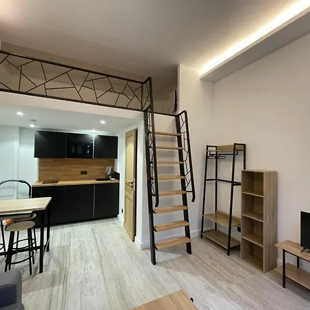Apartamento Pasteur, Centre, Calme Et Rénové Antibes