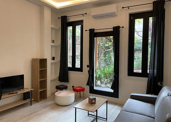 Apartment Pasteur, Vieil Antibes, Proche Port Antibes