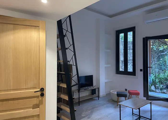 Pasteur, Antibes Centre, Calme Et Renove 公寓 *