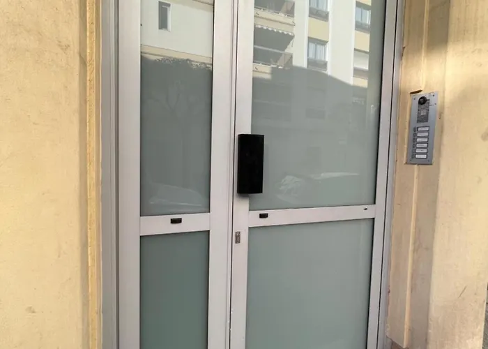 公寓 Pasteur, Antibes Centre, Calme Et Renove *